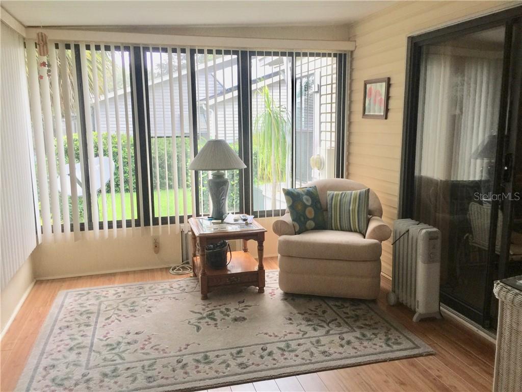 LARGE LANAI