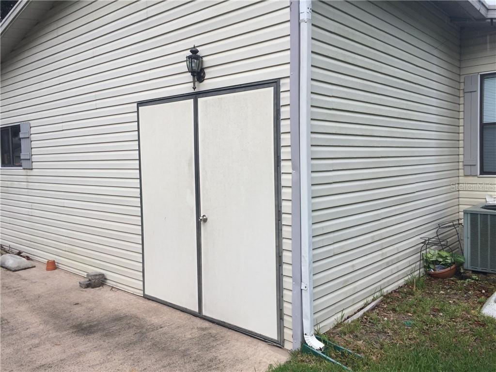 GOLF CART ENTRANCE TO GARAGE