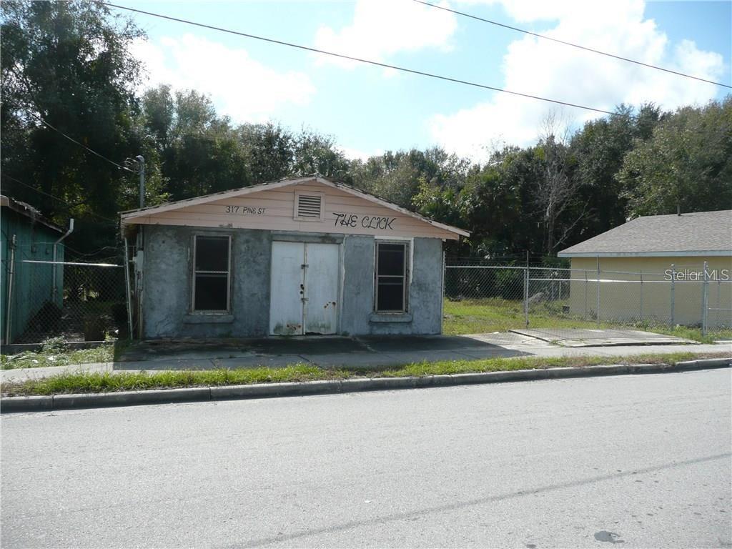 STRUCTURE ON 317 PINE ST. SHOWING LOT FRONTAGE.