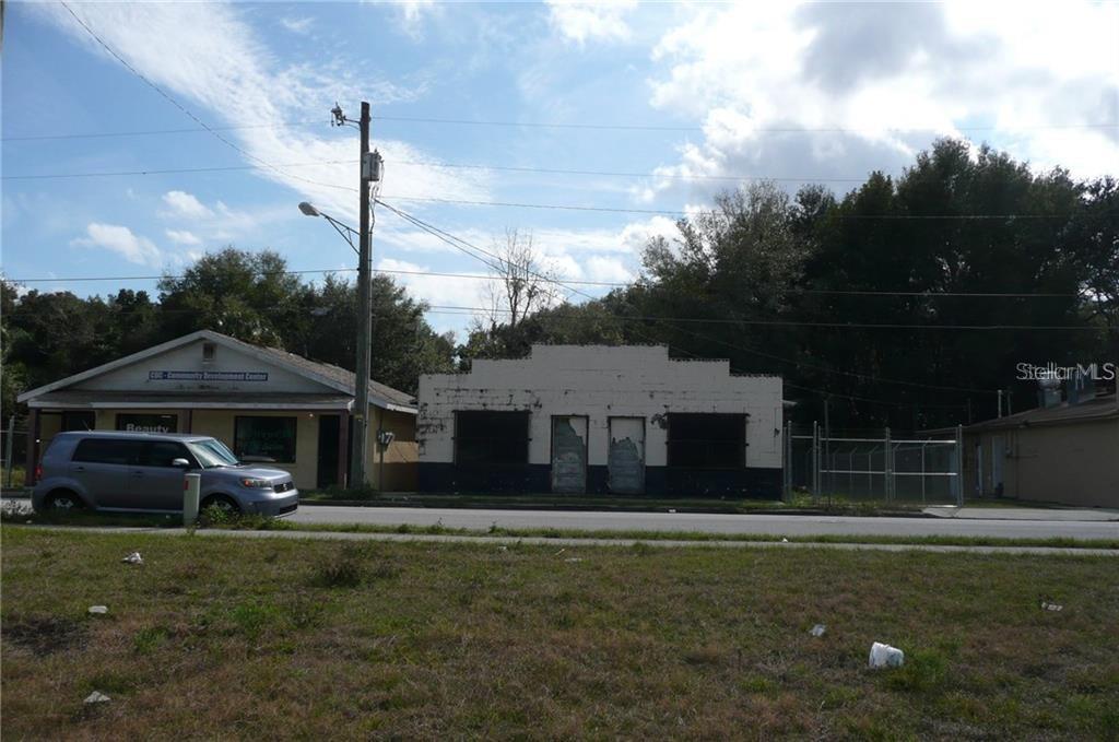307 PINE ST. 0.2181 ACRES. BLDG TO LEFT IS OWNED BY THE CDC.