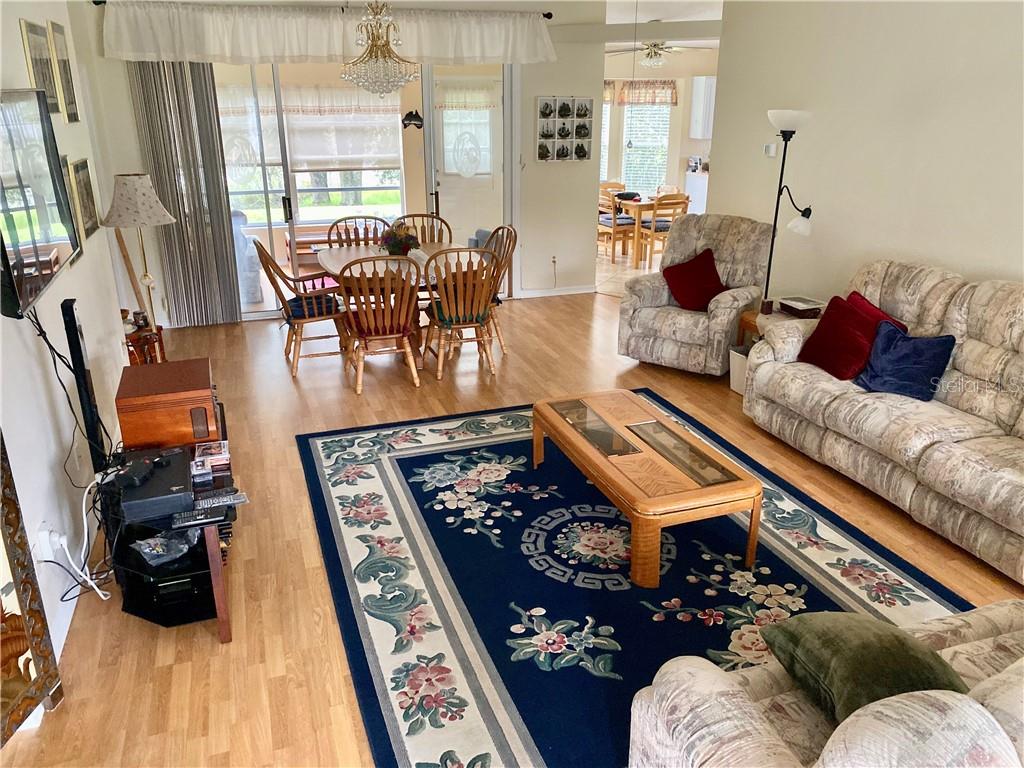 LIVING/DINING ROOM
