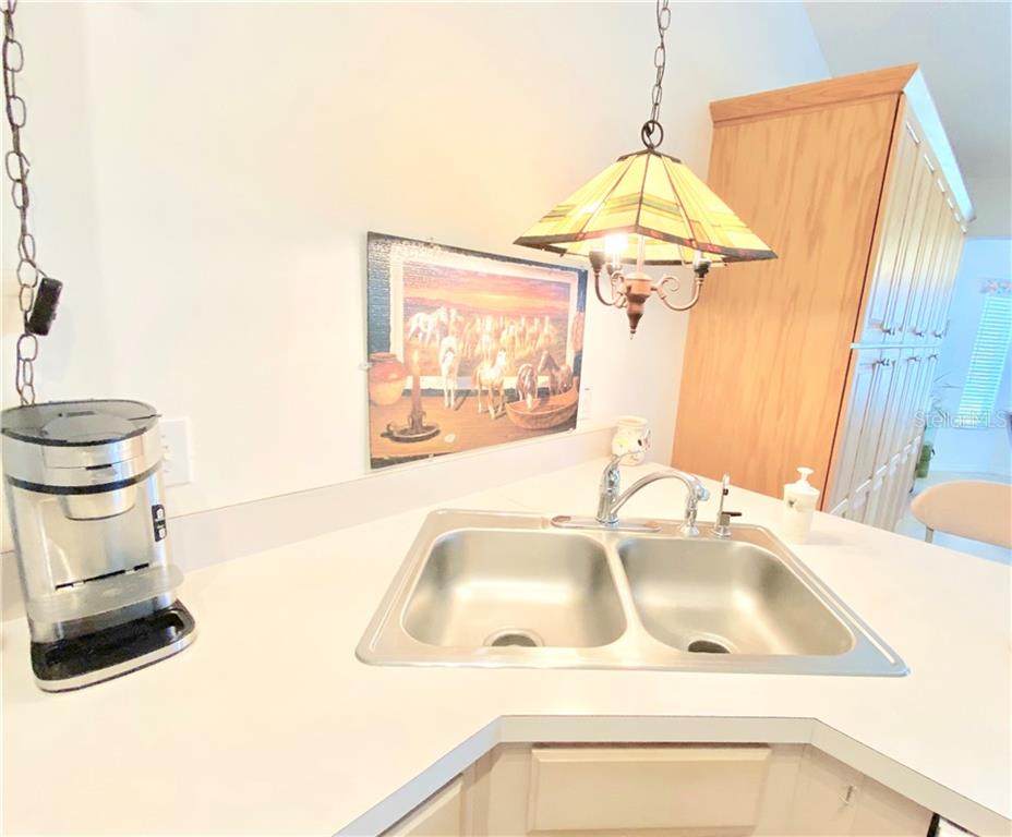 ATTRACTIVE KITCHEN LIGHTING