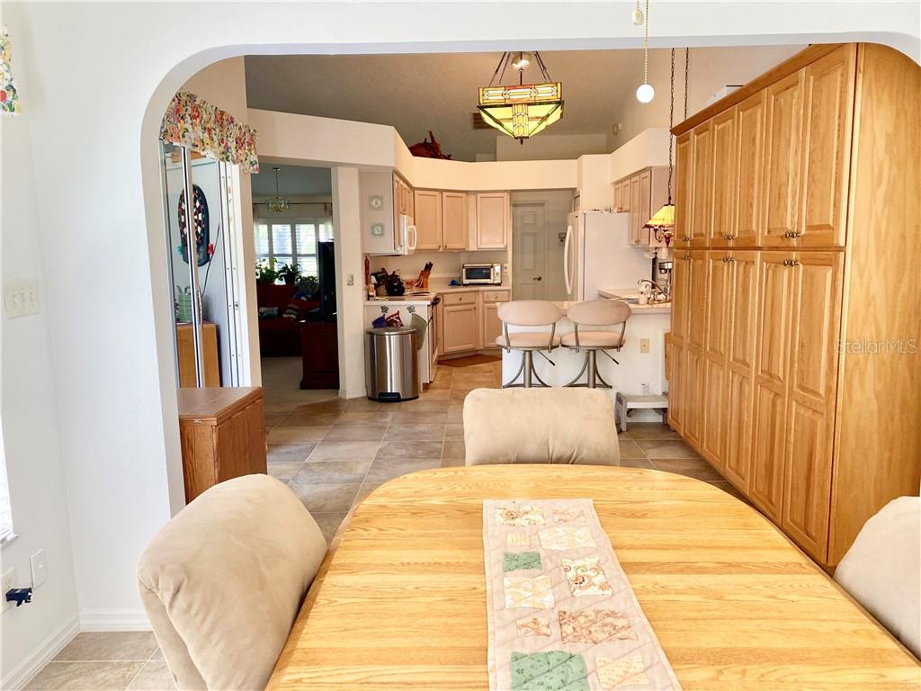 PLENTY OF ENTERTAINING SPACE