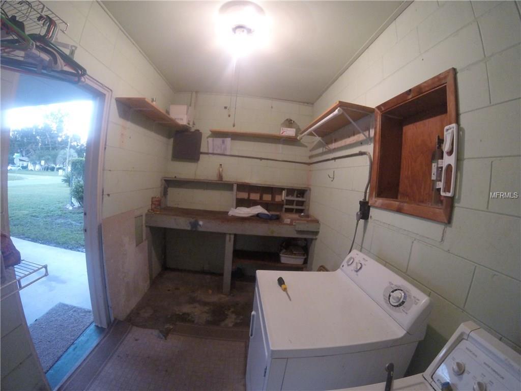 UTILITY ROOM/WORKSHOP