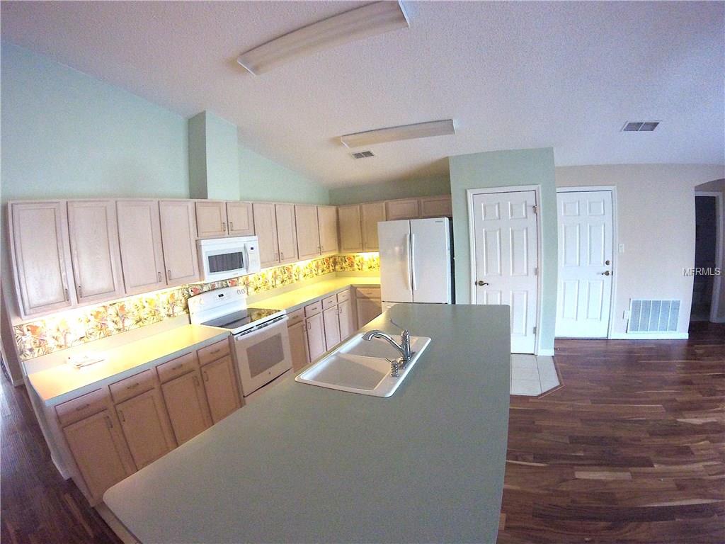 UNDER CABINET LIGHTING