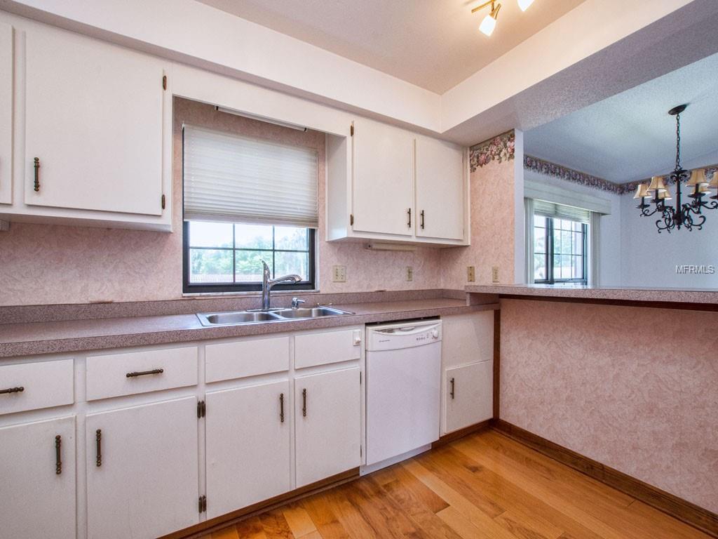 Dine at and serve from raised counter (to right).