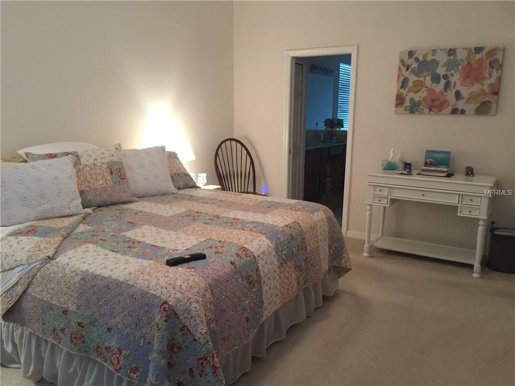 INVITING MASTER BEDROOM