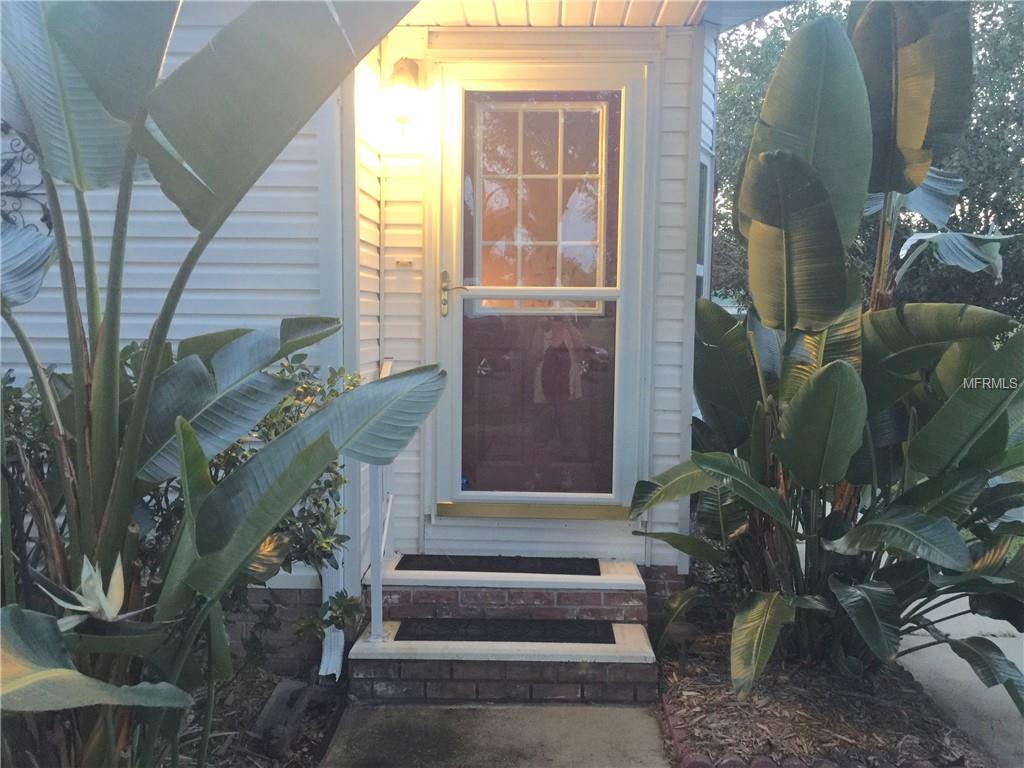 FORMAL LIVING ENTRANCE