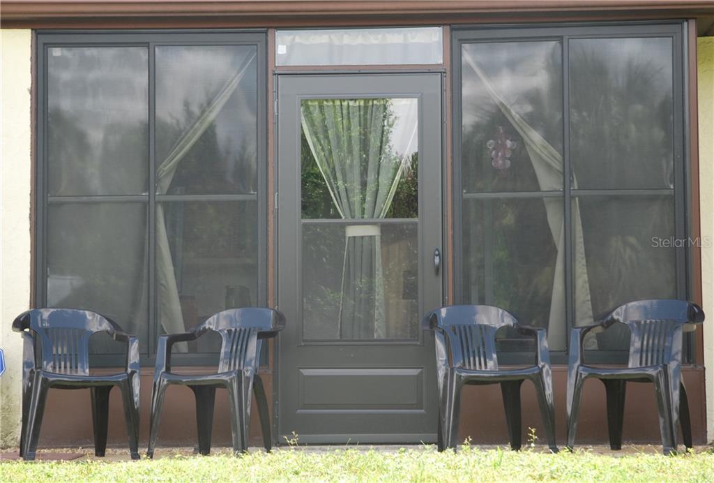 Nice hang-out in the back-yard as you step out of your Lanai.