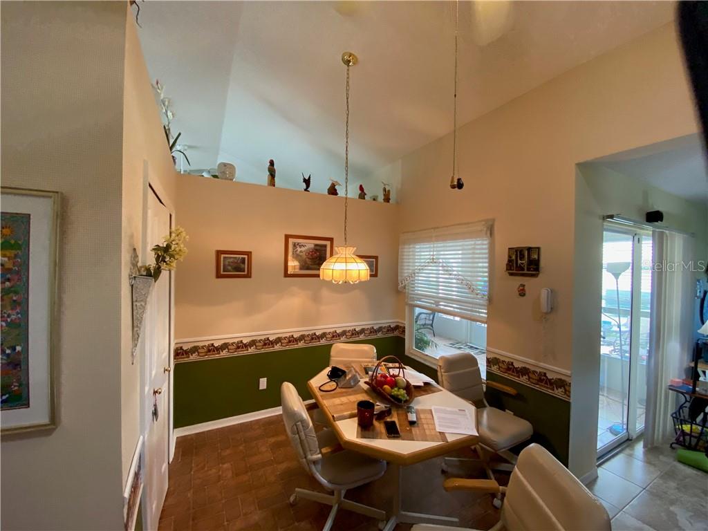 PLENTY OF EATING ROOM IN THE KITCHEN