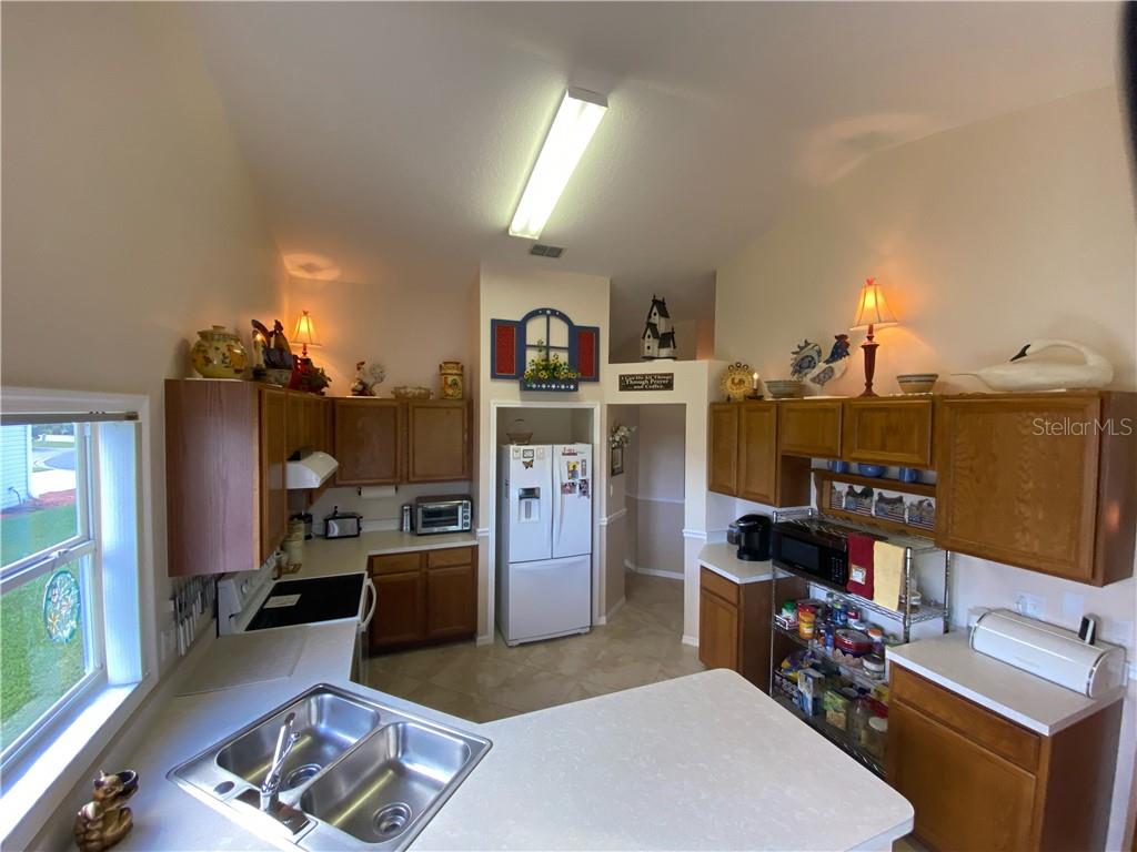 MORE VIEWS OF KITCHEN