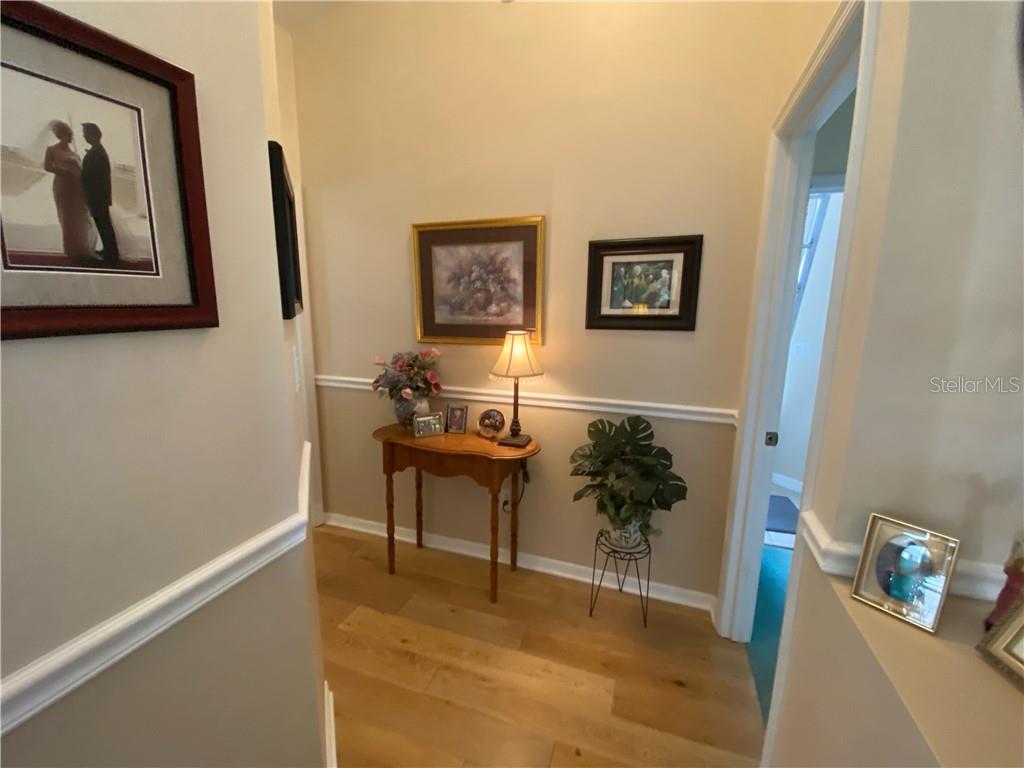 CUTE LITTLE NOOK BETWEEN BOTH MASTER BEDROOMS