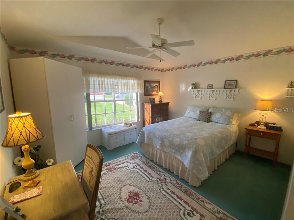 SECOND MASTER BEDROOM WITH ENSUITE