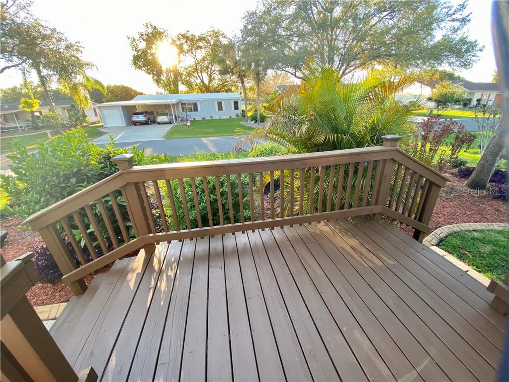 NEW DECK WITH TWO ENTRANCES