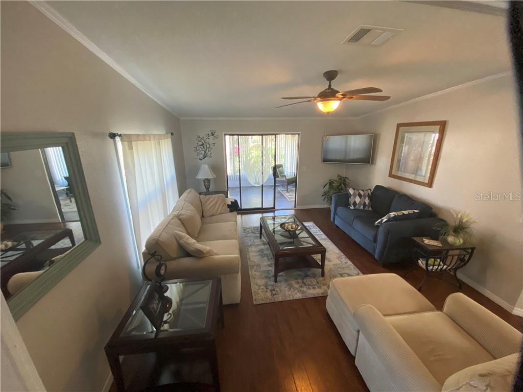 WOOD LAMINATE FLOORS, KNOCKDOWN CEILINGS, CROWN MOLDING