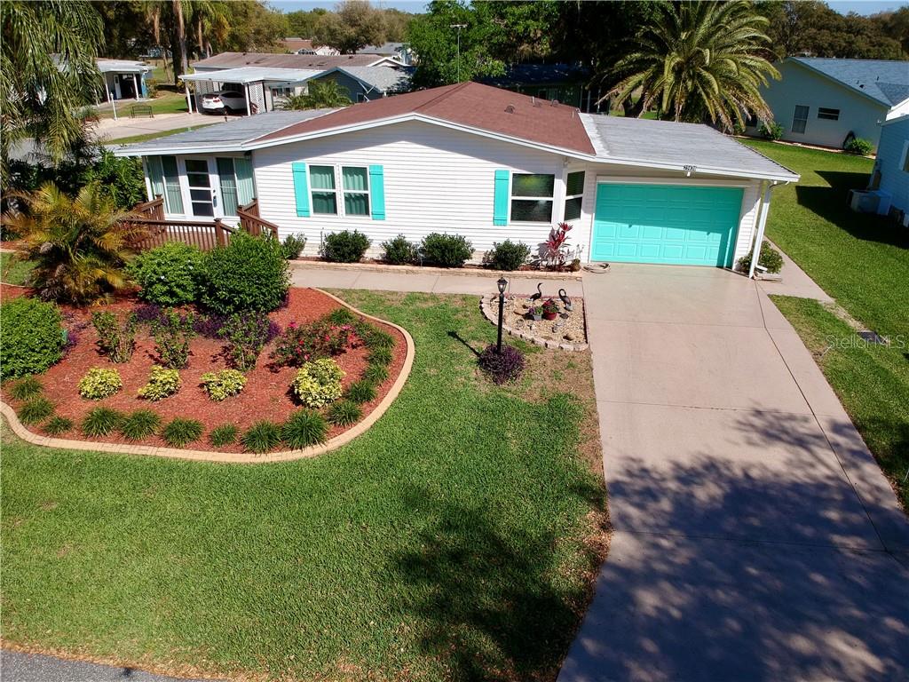 CURBING AROUND LANDSCAPING