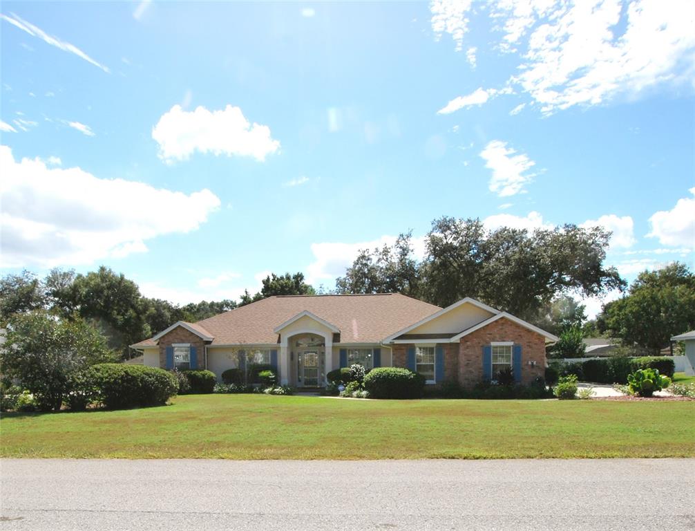 PICTURE YOURSELF IN THIS PICTURE-PERFECT HOME! A lush garden, tastefully painted, immaculately upkept, in an enchanting neighborhood.