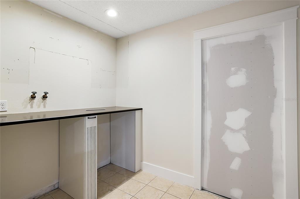 mechanical / utility / storage