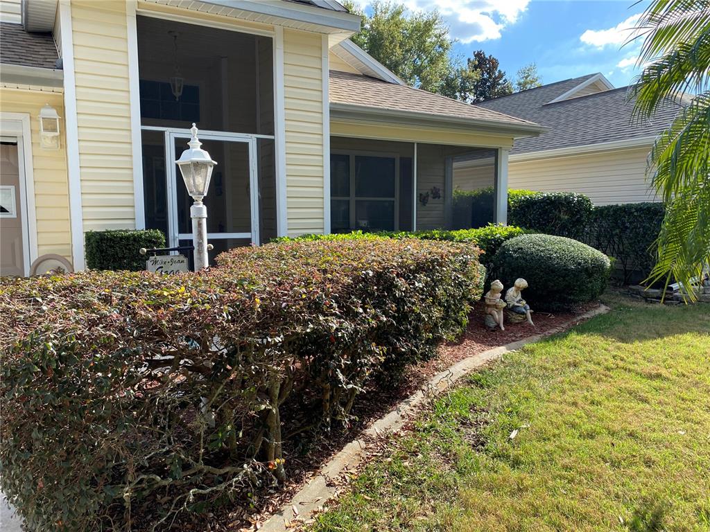 MATURE LANDSCAPING DEFINED BY CURBING