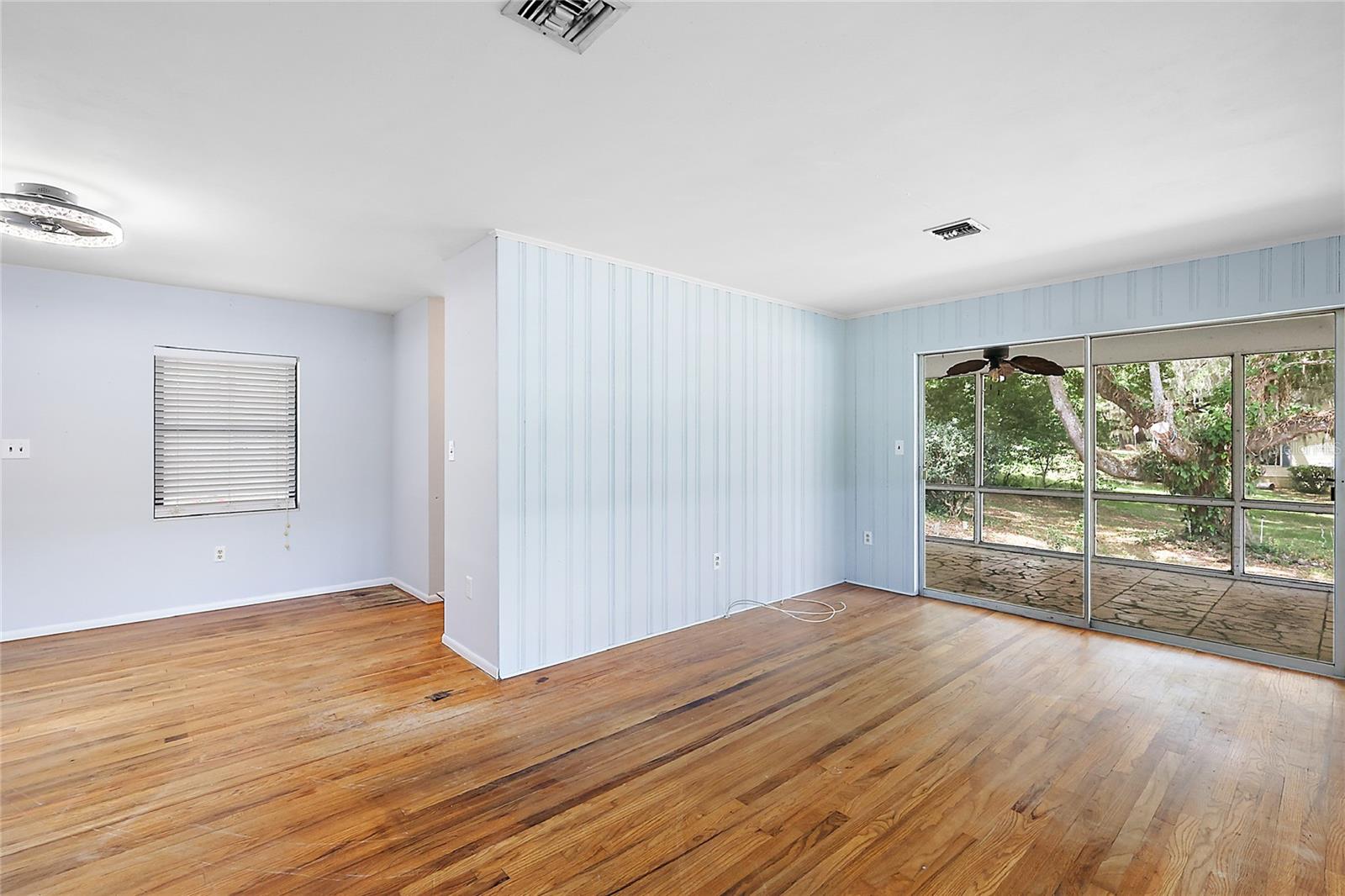 Living Room view to dinette / foyer