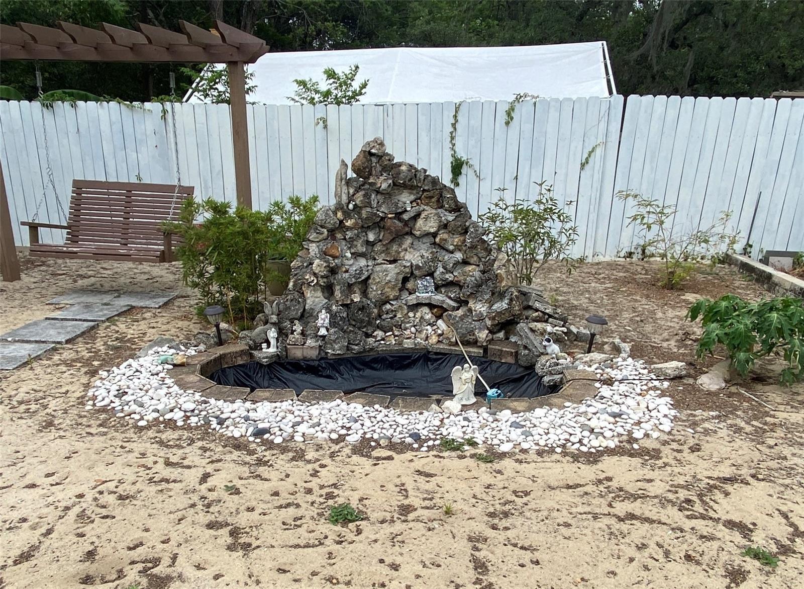 CUSTOM WATER FEATURE