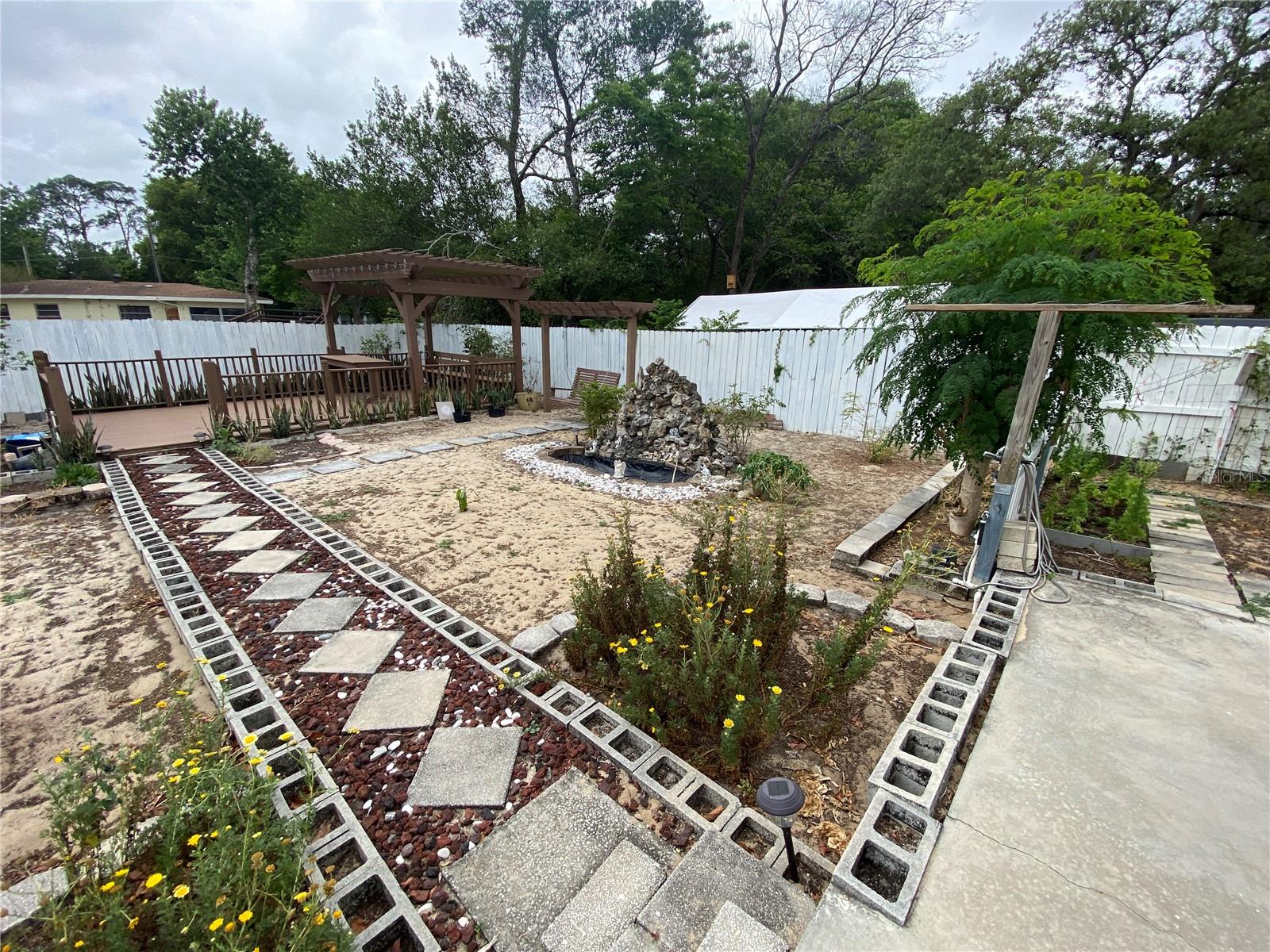 MORE VIEWS OF WALK WAYS