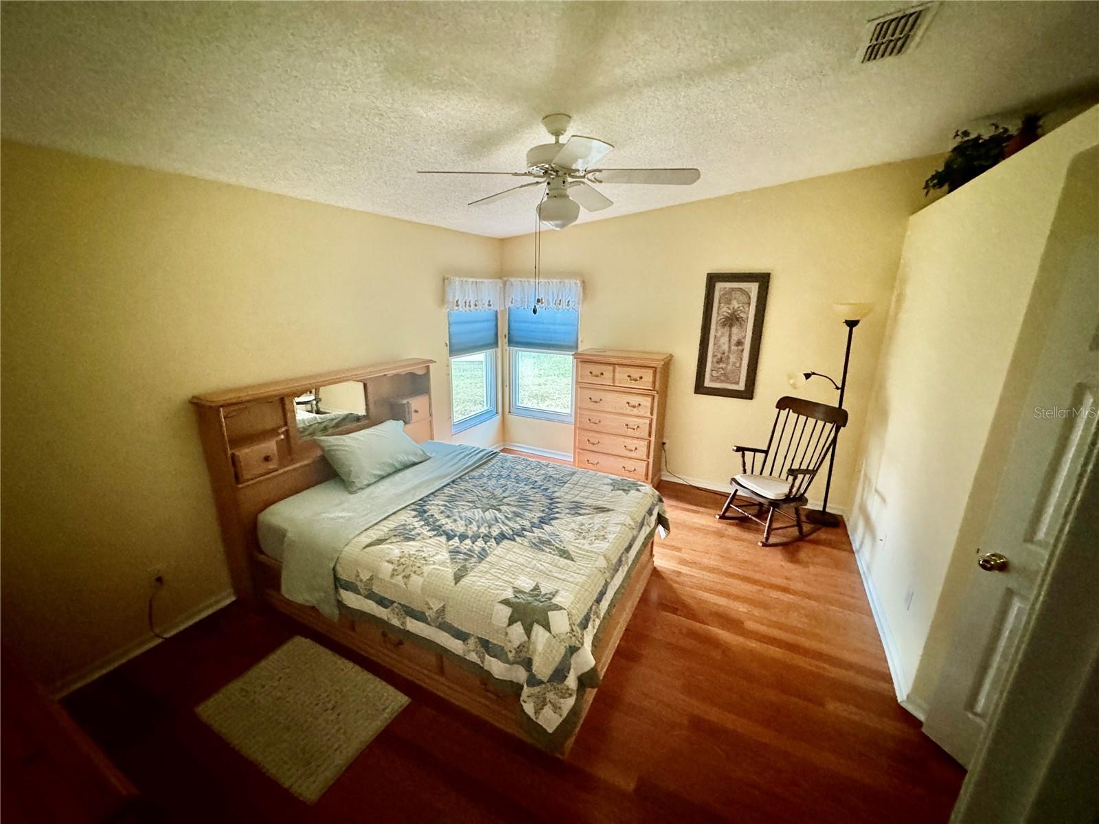 LOVELY PRIMARY BEDROOM