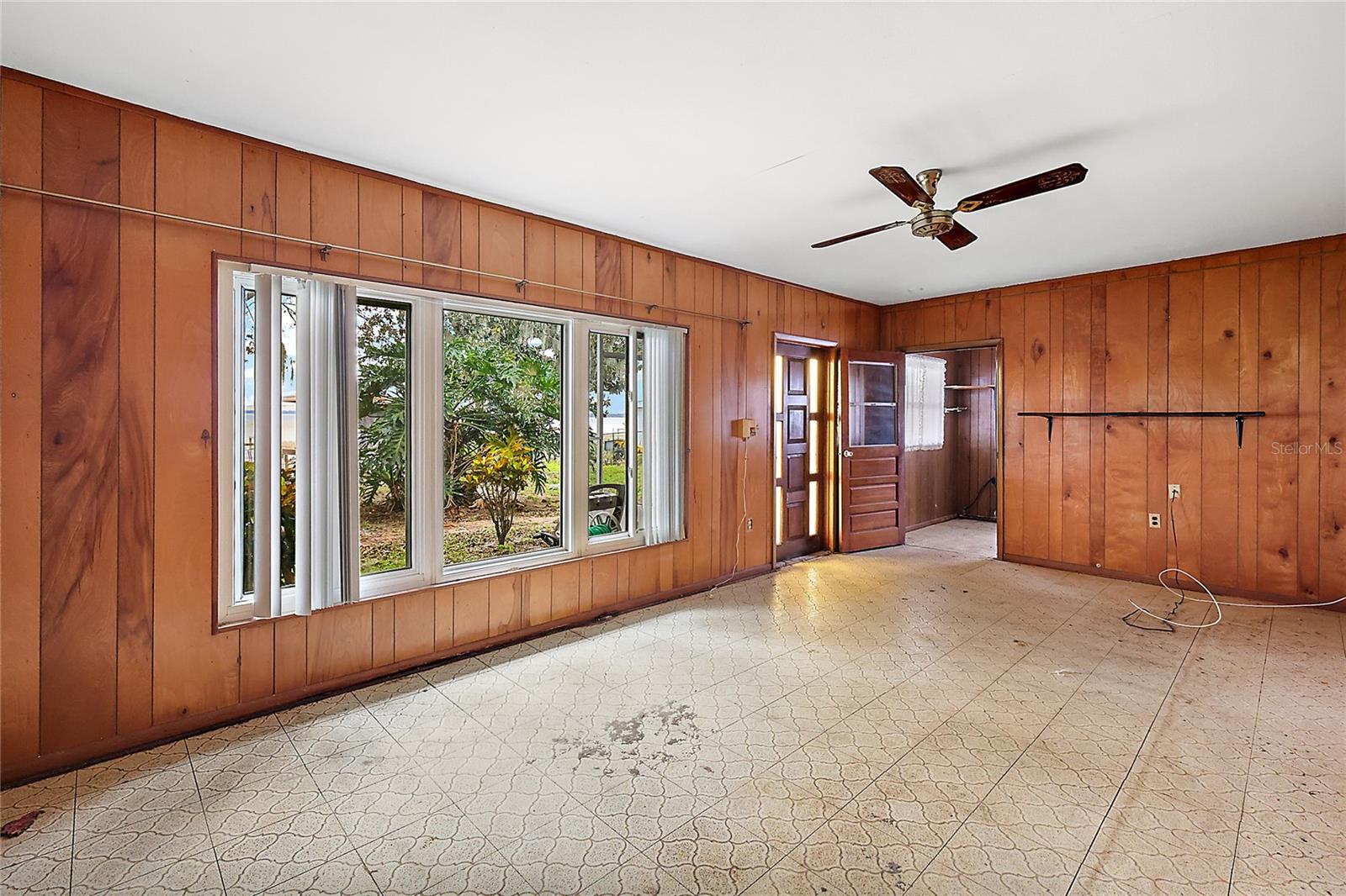 family room / bonus room