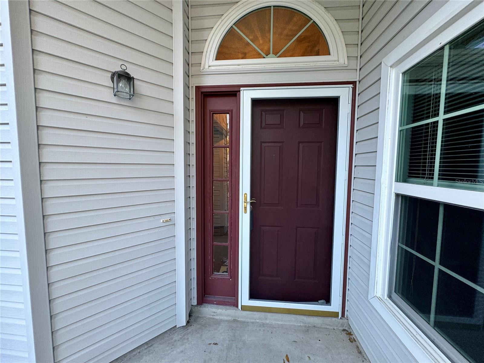 FULL VIEW SCREEN DOOR WITH SIDE LIGHT AND TRANSOM WINDOW