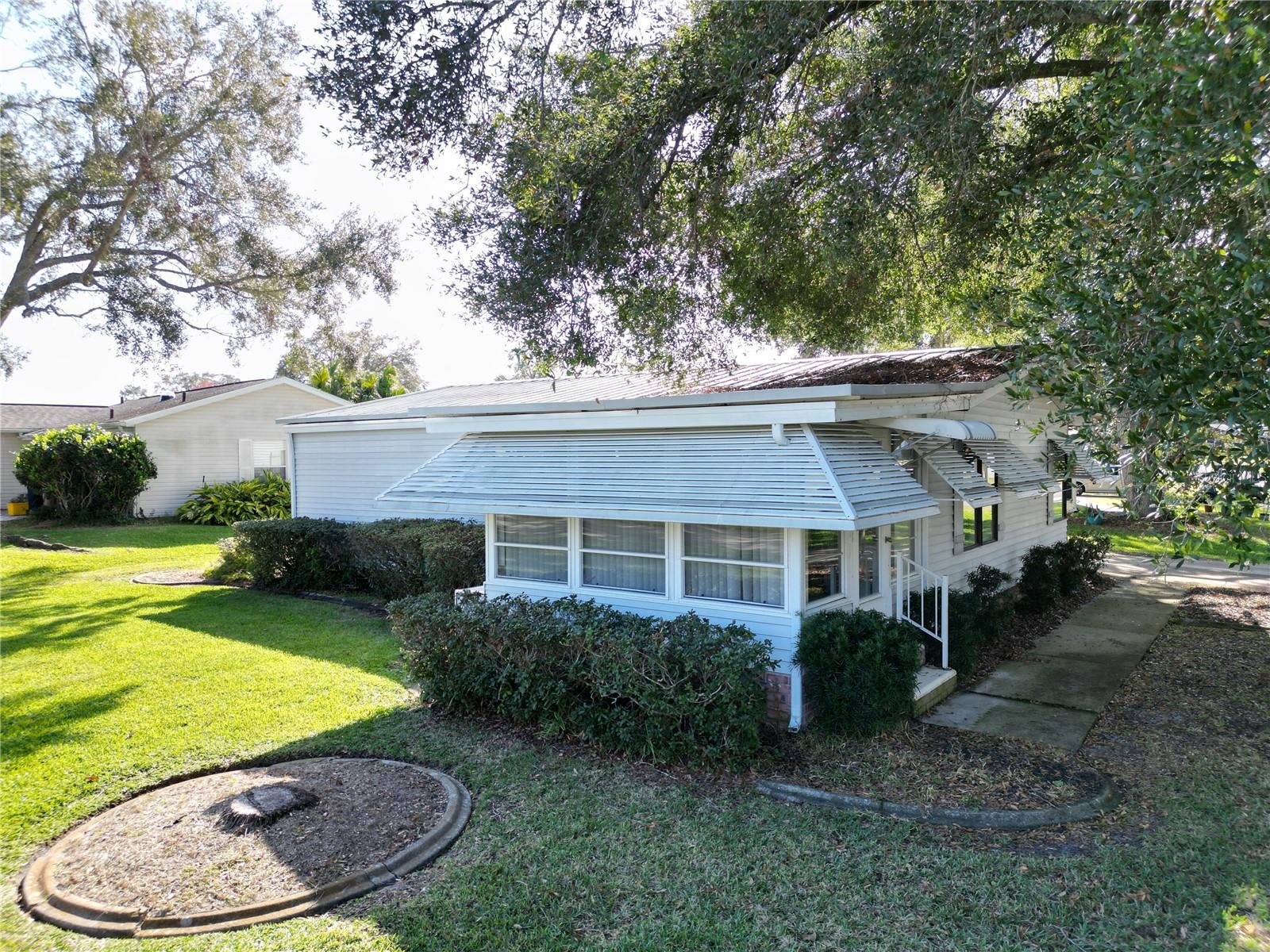 AWNINGS ON EXTERIOR WINDOWS