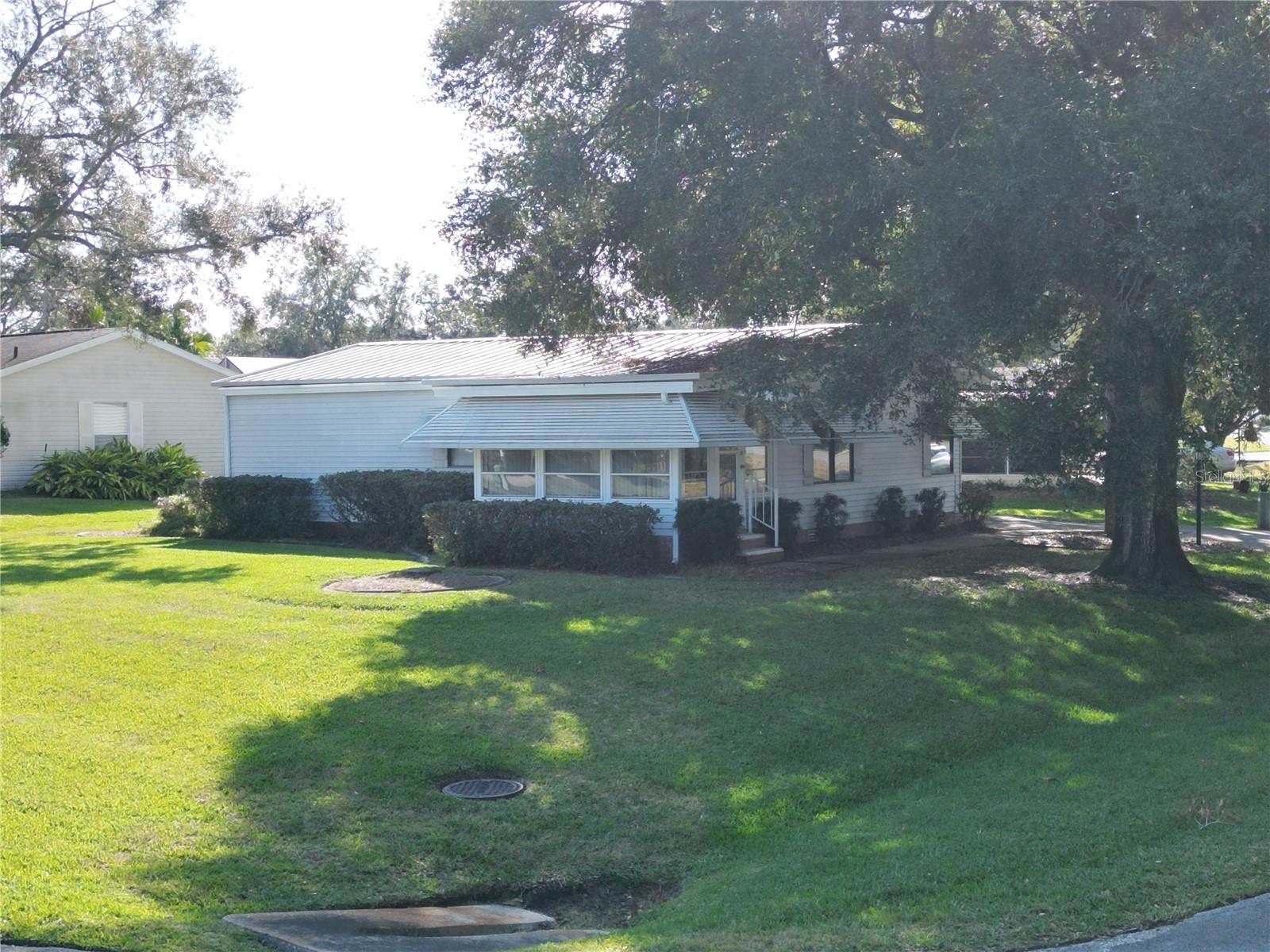 PREMIUM CORNER LOT