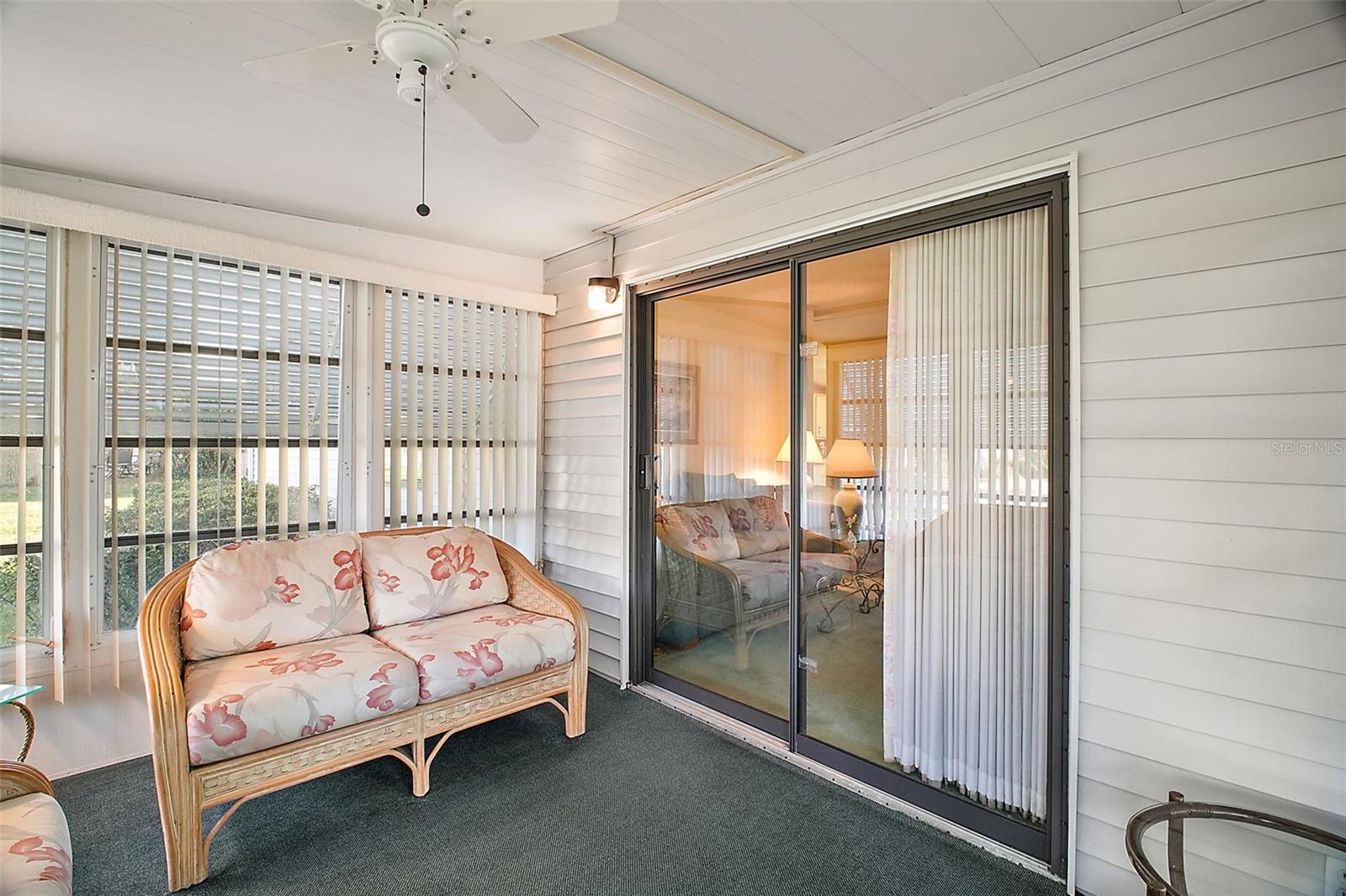 INVITING LANAI