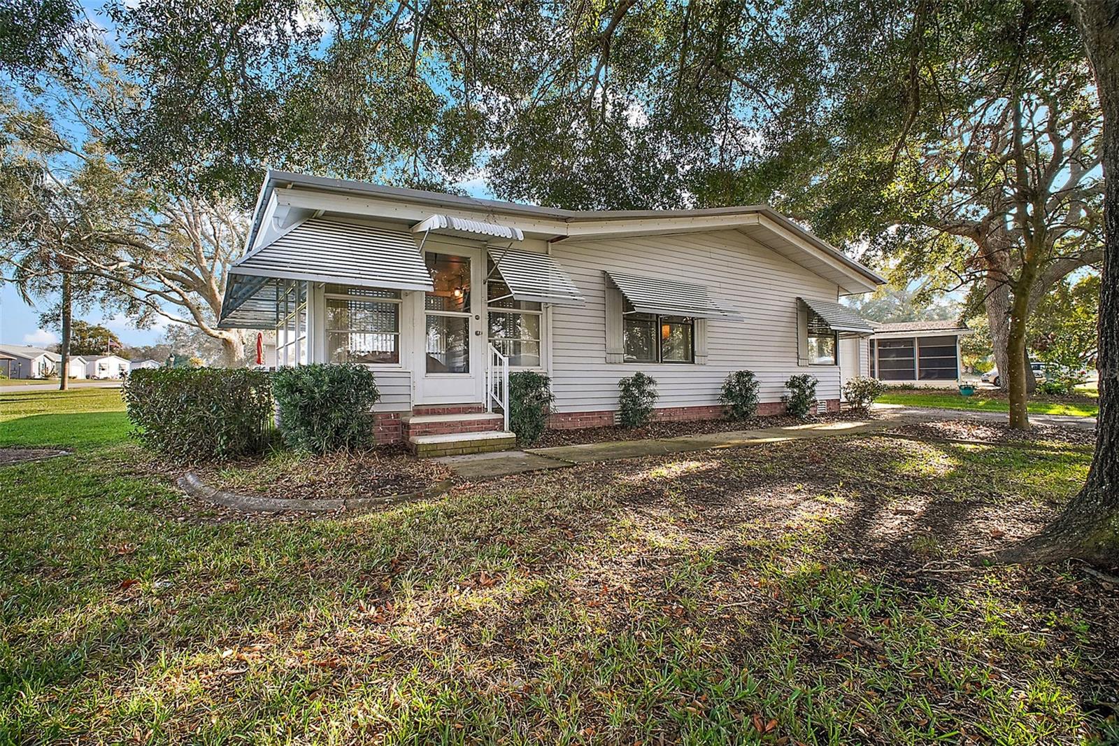 INVITING FRONT ENTRANCE