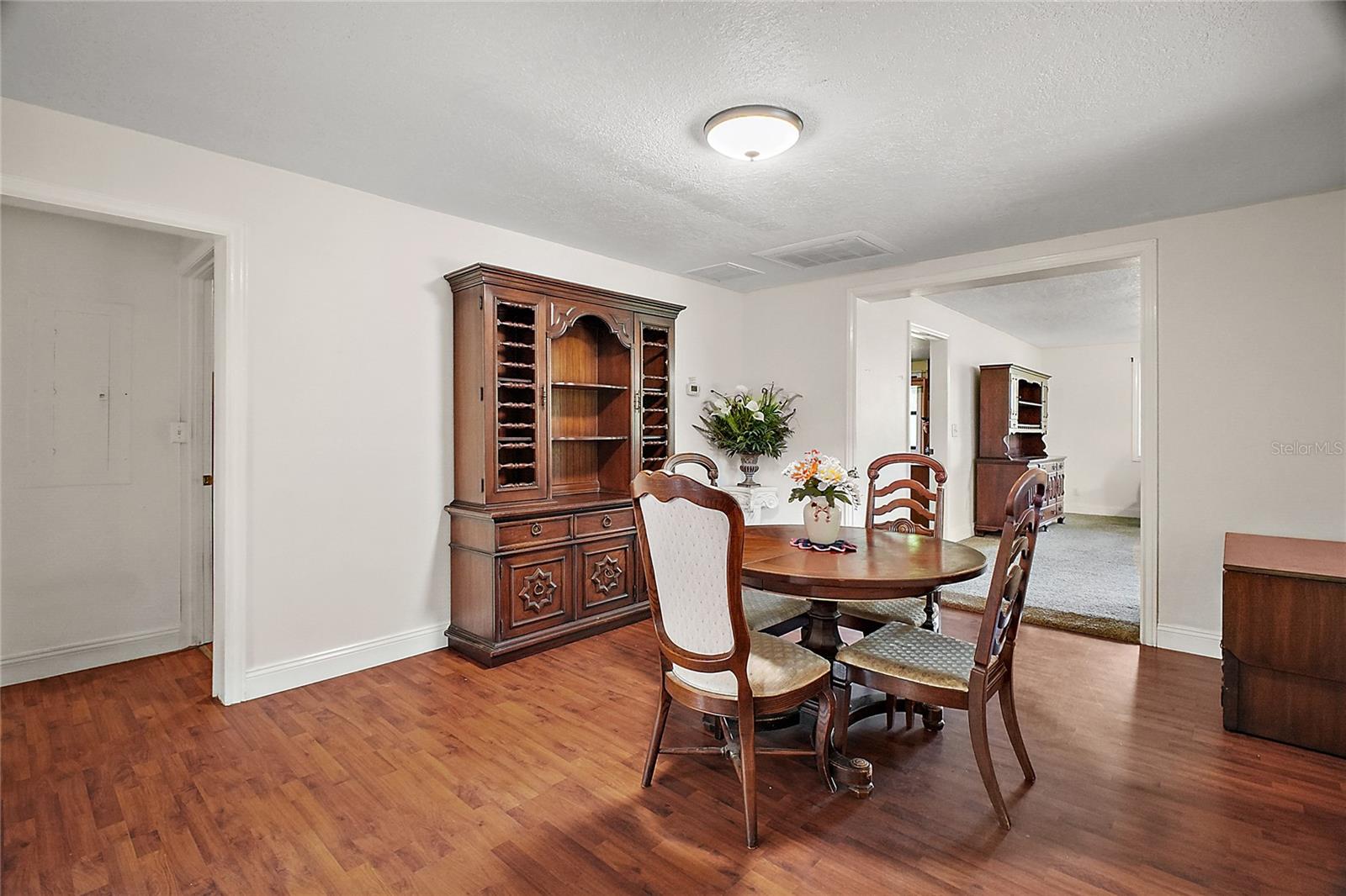 family room / dining area