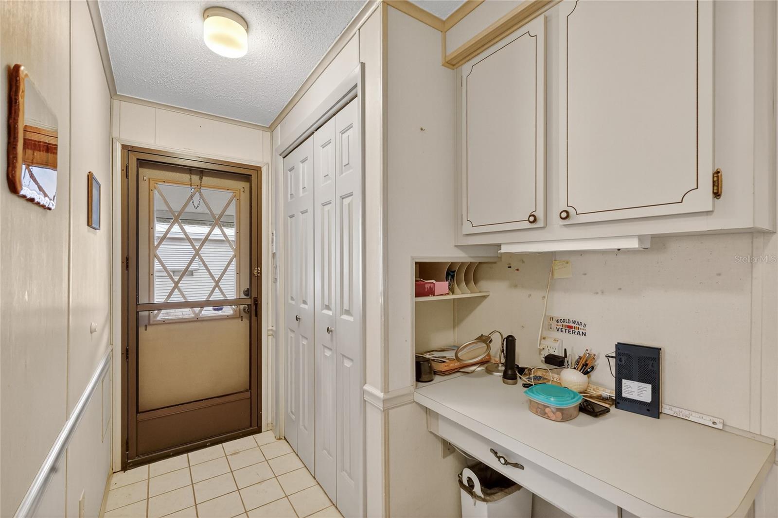 Hallway Entrance / Side Door