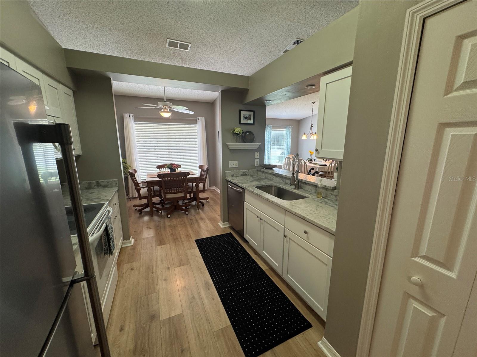 KITCHEN VIEWS